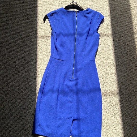 H&M size 4 v neck dress - Picture 2 of 8